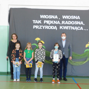 Wręczenie nagród uczestnikom konkursów