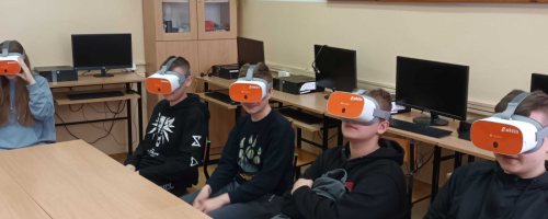 Okulary VR – wirtualny świat na lekcjach w Zespole Szkół w Krzemieniu