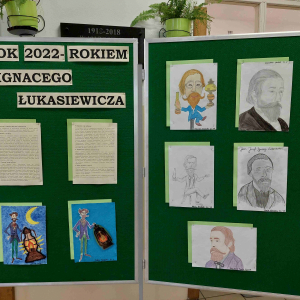 Tablica informacyjna  „ROK 2022 - ROKIEM IGNACEGO ŁUKASIEWICZA