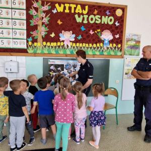 Spotkanie z policją w gr. średniej 