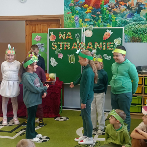 Na straganie - mini  teatrzyk kl. II