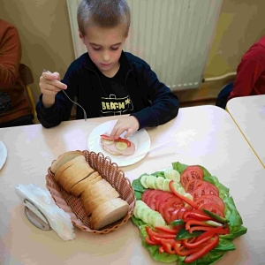 Śniadanie daje moc - Kanapki gotowe