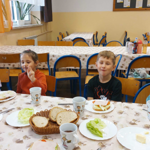 Śniadanie daje moc w grupie starszej- kanapki gotowe