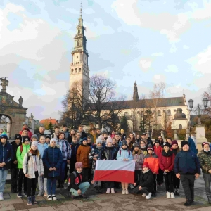  Uczniowie klas IV - VIII na wycieczce Częstochowa - Orle Gniazda - Sanktuarium Maryjne Na Jasnej Górze.