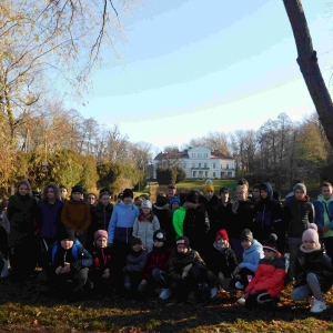 Uczniowie klas IV - VIII na wycieczce Częstochowa - Orle Gniazda -