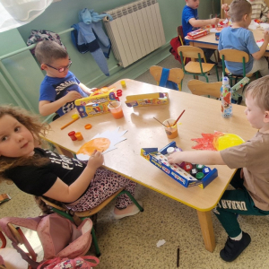 Projek edukacyjny EKOprzygody z Żywiołkami- Żywiołek ognia- malujemy ognika (1)