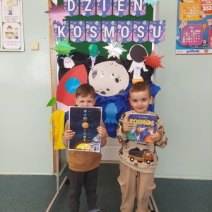 Filip i Jaś na kosmicznej ściance