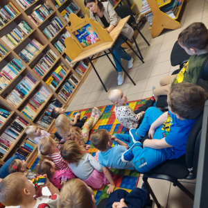 Znawca literatury - wizyta w Publicznej Bibliotece
