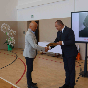 Podziękowania Firmie Martifer za pomoc przy realizacji muralu szkoły.