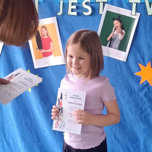 Dyplomy   za udział w Pokazie Talentów.