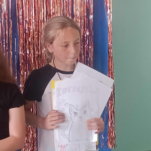 Pokazy artystyczne - kolekcja prac Kasi