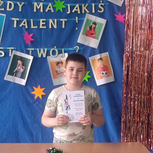 Dyplomy   za udział w Pokazie Talentów.