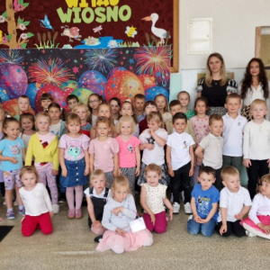 Dzień dziecka w przedszkolu- wspólne zdjęcie