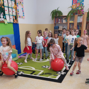 Dzień Dziecka w grupie starszej- konkurencje sportowe