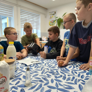 Rozmowy o przepisie – wspólne planowanie kolejnych kroków.
