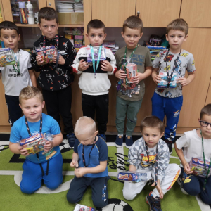 Starszaki z prezentami