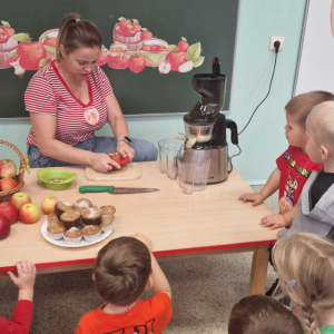 Dzień Jabłka w gr. młodszej