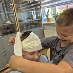 Dużo zaangażowania i radości podczas ćwiczeń praktycznych.