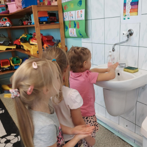 Myjemy ręce według instrukcji