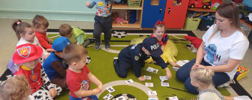 Dzień Postaci z Bajek w grupie młodszej przedszkola