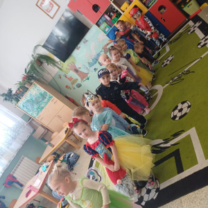 Dzień Postaci z Bajek w gr. młodszej-