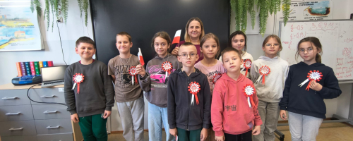 Kokardy narodowe – przygotowania do Narodowego Święta Niepodległości