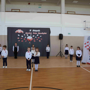 Część artystyczna w wykonaniu uczniów klasy pierwszej.