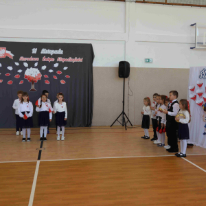 Część artystyczna w wykonaniu uczniów klasy pierwszej.