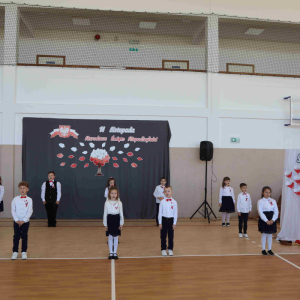 Część artystyczna w wykonaniu uczniów klasy pierwszej.