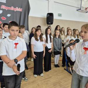 Scenka historyczna w wykonaniu uczniów