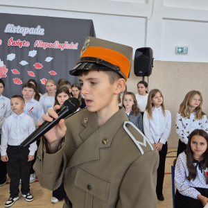 Scenka historyczna w wykonaniu uczniów