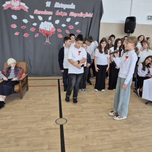 Scenka historyczna w wykonaniu uczniów