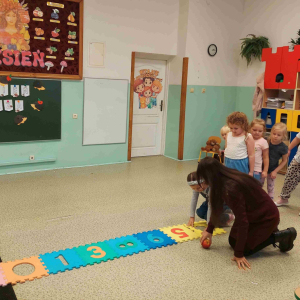 Prezentacja zabawy ruchowej