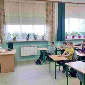 Spotkanie klas VI - VII  z lokalnym przedsiębiorcą właścicielem piekarni