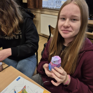 Kolorowa sówka w 3d - Prezentacja pracy.