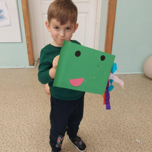 Antoś ze swoim robotem