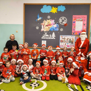 Pamiątkowe zdjęcie z mikołajem.