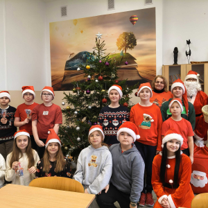 Słodkie upominki dla uczniów klasy IVa.