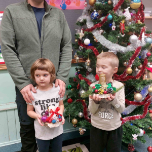 Asia z tatą i Nikodem