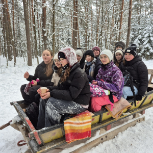 Kulig siódmoklasistów pełen radości i uśmiechu.