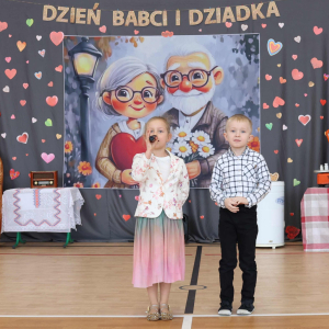 Powitanie gości przez dzieci