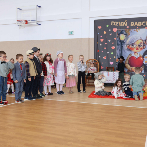 Scenka w wykonaniu starszaków