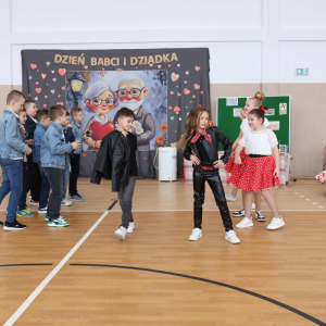 Taniec w wykonaniu trzecioklasistów