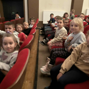 W oczekiwaniu na spektakl