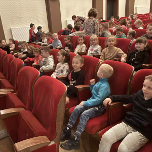 W oczekiwaniu na spektakl