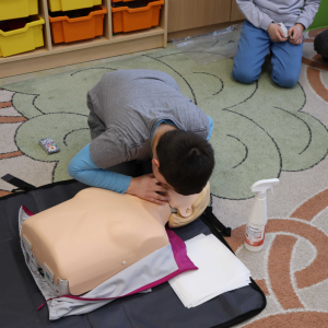 Zajęcia z pierwszej pomocy kl.2